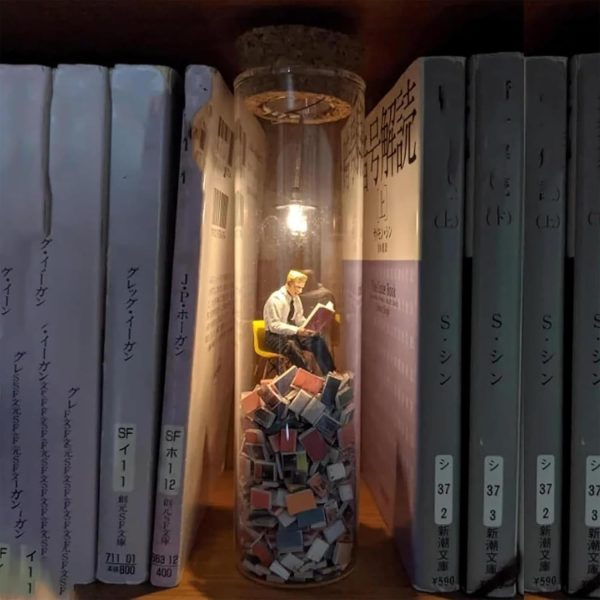 BookTube™ – Winziger Leser im Reagenzglas! Schn?ppchen – Bild 3