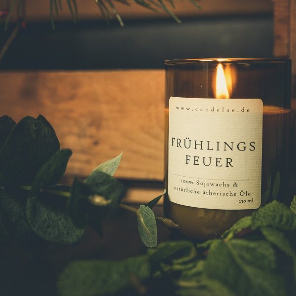 Frühlingsfeuer – Duftkerze aus Sojawachs mit ätherischen Ölen für den perfekten Frühlingsmoment Mode